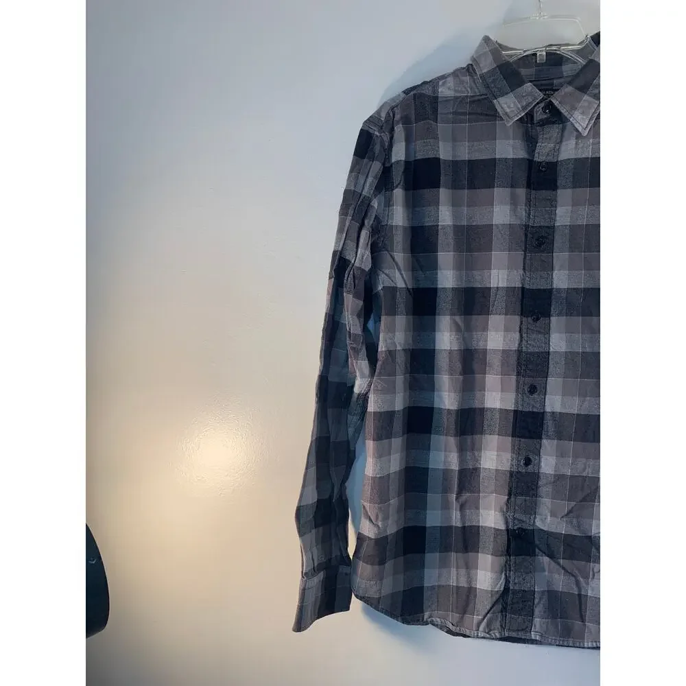 BANANA REPUBLIC Men's Casual Checked Button Down Flannel Shirt / Size: Large